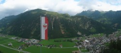 Archiv Foto Webcam Mayrhofen im Zillertal: Blick vom Gasthof Zimmereben 12:00