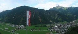 Archiv Foto Webcam Mayrhofen im Zillertal: Blick vom Gasthof Zimmereben 17:00