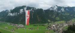 Archiv Foto Webcam Mayrhofen im Zillertal: Blick vom Gasthof Zimmereben 15:00