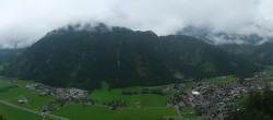 Archiv Foto Webcam Mayrhofen im Zillertal: Blick vom Gasthof Zimmereben 15:00