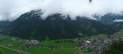 Archiv Foto Webcam Mayrhofen im Zillertal: Blick vom Gasthof Zimmereben 17:00
