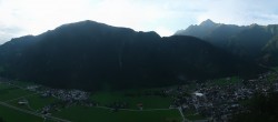Archiv Foto Webcam Mayrhofen im Zillertal: Blick vom Gasthof Zimmereben 06:00
