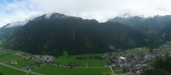 Archiv Foto Webcam Mayrhofen im Zillertal: Blick vom Gasthof Zimmereben 11:00