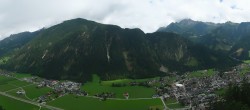 Archiv Foto Webcam Mayrhofen im Zillertal: Blick vom Gasthof Zimmereben 13:00