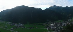 Archiv Foto Webcam Mayrhofen im Zillertal: Blick vom Gasthof Zimmereben 05:00