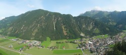 Archiv Foto Webcam Mayrhofen im Zillertal: Blick vom Gasthof Zimmereben 15:00