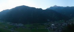Archiv Foto Webcam Mayrhofen im Zillertal: Blick vom Gasthof Zimmereben 05:00