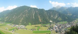 Archiv Foto Webcam Mayrhofen im Zillertal: Blick vom Gasthof Zimmereben 15:00