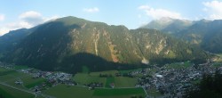 Archiv Foto Webcam Mayrhofen im Zillertal: Blick vom Gasthof Zimmereben 17:00