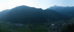 Archiv Foto Webcam Mayrhofen im Zillertal: Blick vom Gasthof Zimmereben 05:00