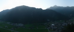 Archiv Foto Webcam Mayrhofen im Zillertal: Blick vom Gasthof Zimmereben 06:00