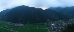 Archiv Foto Webcam Mayrhofen im Zillertal: Blick vom Gasthof Zimmereben 05:00