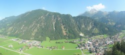 Archived image Webcam Mayrhofen im Zillertal: Zimmereben 15:00
