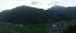 Archiv Foto Webcam Mayrhofen im Zillertal: Blick vom Gasthof Zimmereben 06:00