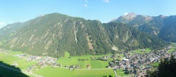 Archiv Foto Webcam Mayrhofen im Zillertal: Blick vom Gasthof Zimmereben 15:00