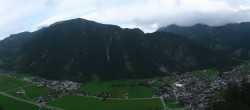 Archiv Foto Webcam Mayrhofen im Zillertal: Blick vom Gasthof Zimmereben 12:00