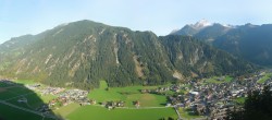 Archiv Foto Webcam Mayrhofen im Zillertal: Blick vom Gasthof Zimmereben 15:00
