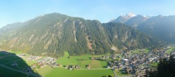 Archiv Foto Webcam Mayrhofen im Zillertal: Blick vom Gasthof Zimmereben 15:00