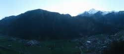 Archiv Foto Webcam Mayrhofen im Zillertal: Blick vom Gasthof Zimmereben 06:00
