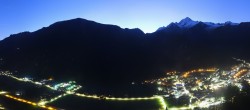 Archiv Foto Webcam Mayrhofen im Zillertal: Blick vom Gasthof Zimmereben 05:00