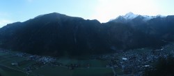 Archiv Foto Webcam Mayrhofen im Zillertal: Blick vom Gasthof Zimmereben 08:00