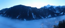 Archiv Foto Webcam Mayrhofen im Zillertal: Blick vom Gasthof Zimmereben 06:00