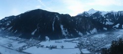 Archiv Foto Webcam Mayrhofen im Zillertal: Blick vom Gasthof Zimmereben 08:00
