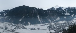 Archiv Foto Webcam Mayrhofen im Zillertal: Blick vom Gasthof Zimmereben 14:00