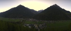 Archiv Foto Webcam Blick auf Längenfeld 05:00