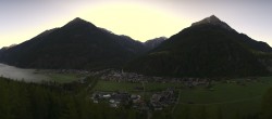 Archiv Foto Webcam Blick auf Längenfeld 05:00