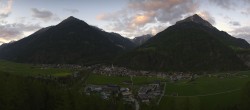Archiv Foto Webcam Blick auf Längenfeld 19:00