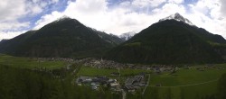 Archiv Foto Webcam Blick auf Längenfeld 11:00