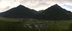 Archiv Foto Webcam Blick auf Längenfeld 05:00