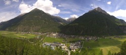 Archiv Foto Webcam Blick auf Längenfeld 13:00