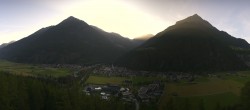Archiv Foto Webcam Blick auf Längenfeld 05:00