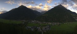 Archiv Foto Webcam Blick auf Längenfeld 19:00