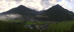 Archiv Foto Webcam Blick auf Längenfeld 05:00