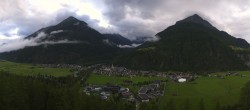 Archiv Foto Webcam Blick auf Längenfeld 05:00