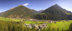 Archiv Foto Webcam Blick auf Längenfeld 11:00