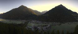 Archiv Foto Webcam Blick auf Längenfeld 07:00