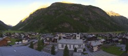 Archiv Foto Webcam Täsch im Mattertal 06:00
