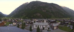 Archiv Foto Webcam Täsch im Mattertal 05:00
