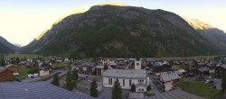 Archiv Foto Webcam Täsch im Mattertal 06:00