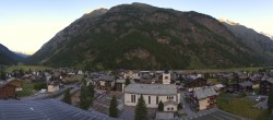 Archiv Foto Webcam Täsch im Mattertal 05:00