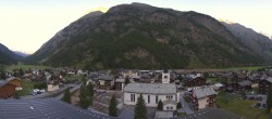 Archiv Foto Webcam Täsch im Mattertal 06:00