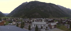 Archiv Foto Webcam Täsch im Mattertal 19:00