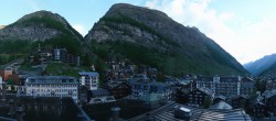 Archiv Foto Webcam Panorama Zermatterhof 05:00