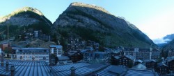 Archiv Foto Webcam Panorama Zermatterhof 06:00