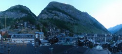 Archiv Foto Webcam Panorama Zermatterhof 05:00