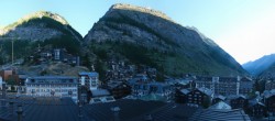 Archiv Foto Webcam Panorama Zermatterhof 06:00